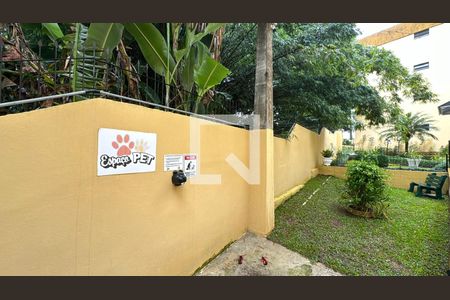 Apartamento para alugar com 73m², 3 quartos e sem vagaÁrea comum