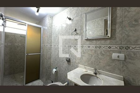 Apartamento para alugar com 73m², 3 quartos e sem vagaBanheiro