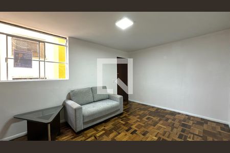 Sala  de apartamento para alugar com 3 quartos, 73m² em São Francisco, Curitiba