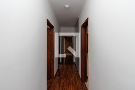 Casa para alugar com 500m², 3 quartos e 3 vagas Casa para alugar com 500m², 3 quartos e 3 vagasCorredor