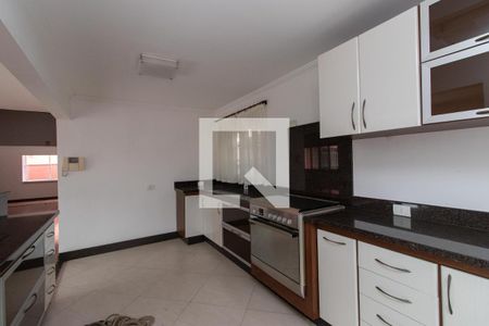 Casa para alugar com 500m², 3 quartos e 3 vagas Casa para alugar com 500m², 3 quartos e 3 vagasCozinha