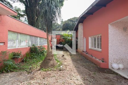 Casa para alugar com 500m², 3 quartos e 3 vagas Casa para alugar com 500m², 3 quartos e 3 vagasEntrada