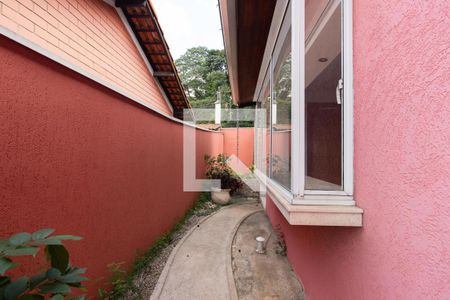 Casa para alugar com 500m², 3 quartos e 3 vagas Casa para alugar com 500m², 3 quartos e 3 vagasCorredor lateral