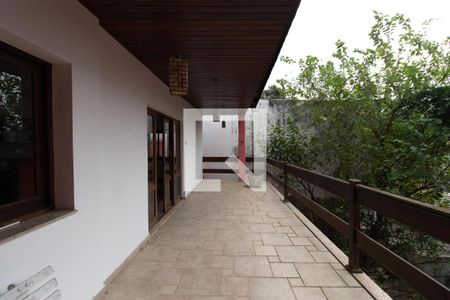 Casa para alugar com 500m², 3 quartos e 3 vagas Casa para alugar com 500m², 3 quartos e 3 vagasvaranda