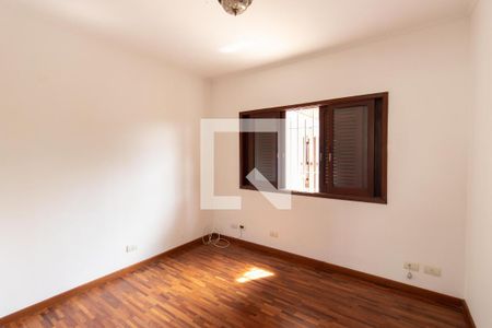 Quarto 1 de casa para alugar com 3 quartos, 500m² em Vila Albertina, São Paulo