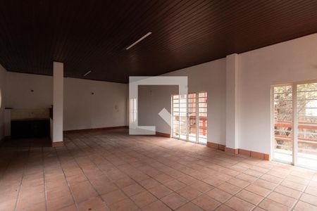 Casa para alugar com 500m², 3 quartos e 3 vagas Casa para alugar com 500m², 3 quartos e 3 vagasÁrea comum - Salão de festas