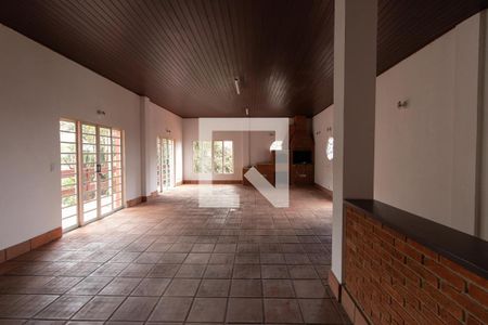 Casa para alugar com 500m², 3 quartos e 3 vagas Casa para alugar com 500m², 3 quartos e 3 vagasÁrea comum - Salão de festas