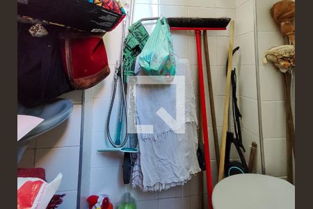 Apartamento à venda com 66m², 2 quartos e 1 vagaBanheiro de serviço