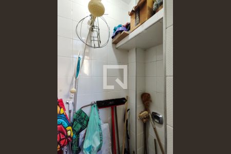 Apartamento à venda com 66m², 2 quartos e 1 vagaBanheiro de serviço