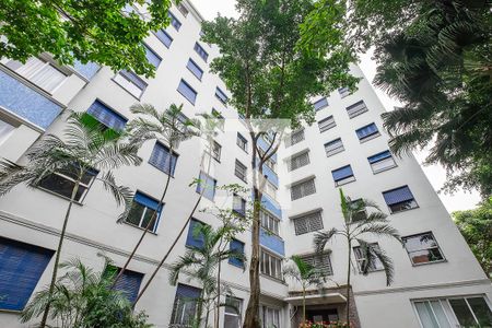 Apartamento para alugar com 105m², 3 quartos e sem vaga Apartamento para alugar com 105m², 3 quartos e sem vagaFachada
