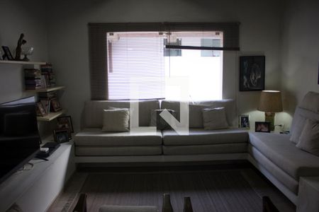 Sala 3 de casa à venda com 6 quartos, 520m² em Vila Tramontano, São Paulo