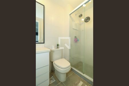 Banheiro da Suíte de apartamento à venda com 1 quarto, 42m² em Jardim do Salso, Porto Alegre