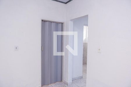 Sala de casa para alugar com 1 quarto, 40m² em Vila Talarico, São Paulo