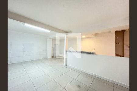 Sala de casa para alugar com 2 quartos, 110m² em Vila Clementino, São Paulo