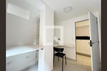 Quarto 2 de casa para alugar com 2 quartos, 110m² em Vila Clementino, São Paulo