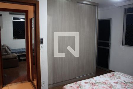 Apartamento à venda com 177m², 4 quartos e 2 vagasQuarto 3