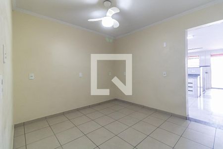 Sala de casa à venda com 2 quartos, 150m² em Vila Caraguata, São Paulo