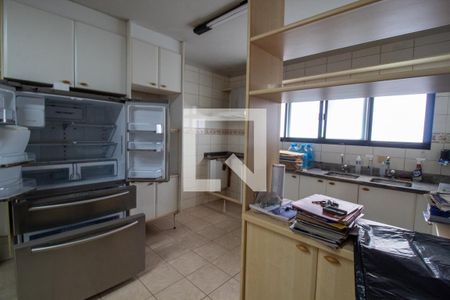 Apartamento à venda com 280m², 4 quartos e 2 vagasCozinha 