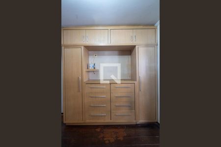 Apartamento à venda com 280m², 4 quartos e 2 vagasQuarto 4 