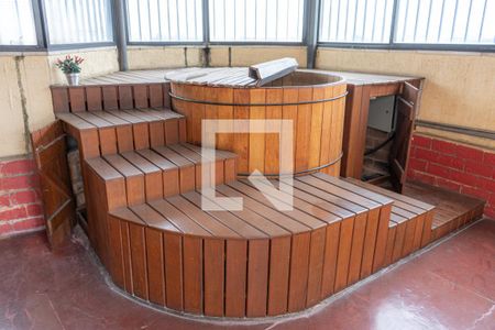 Apartamento à venda com 240m², 1 quarto e 1 vaga Apartamento à venda com 240m², 1 quarto e 1 vagaOfuro