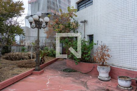 Apartamento à venda com 240m², 1 quarto e 1 vaga Apartamento à venda com 240m², 1 quarto e 1 vagaJardim