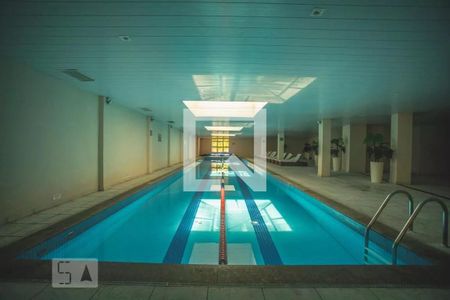 Apartamento para alugar com 128m², 3 quartos e 2 vagas Apartamento para alugar com 128m², 3 quartos e 2 vagasÁrea comum - Piscina
