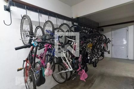 Apartamento para alugar com 128m², 3 quartos e 2 vagas Apartamento para alugar com 128m², 3 quartos e 2 vagasBicicletário