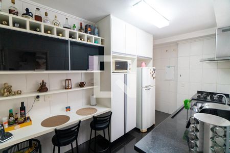Apartamento para alugar com 128m², 3 quartos e 2 vagas Apartamento para alugar com 128m², 3 quartos e 2 vagasCozinha