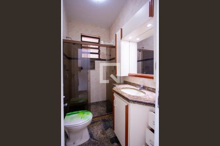 Banheiro da Suíte 1 de casa de condomínio à venda com 2 quartos, 260m² em Santana, Niterói