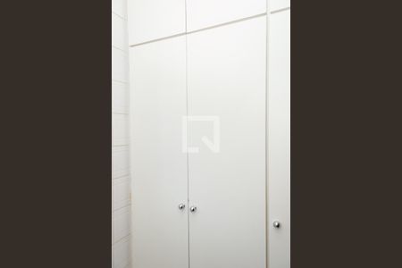 Casa à venda com 97m², 1 quarto e 1 vagaÁrea de serviço