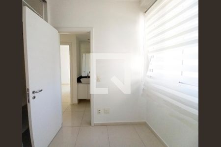 Quarto 1 de apartamento para alugar com 2 quartos, 75m² em Lourdes, Belo Horizonte