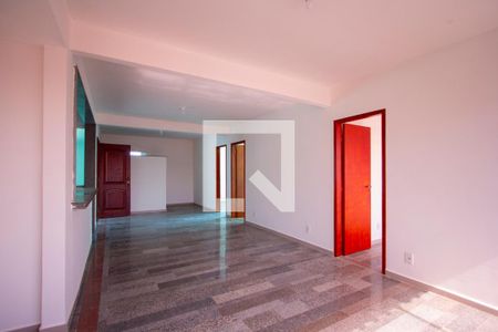 Casa de condomínio à venda com 200m², 3 quartos e sem vagaSala