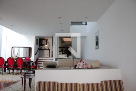 Sala de casa para alugar com 7 quartos, 342m² em Parque da Mooca, São Paulo