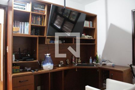 Casa à venda com 342m², 7 quartos e 2 vagasQuarto 