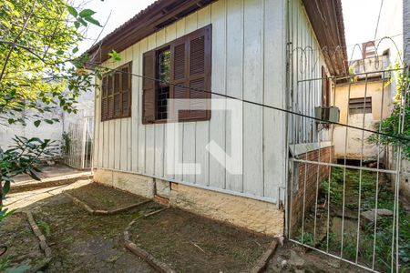 Casa à venda com 260m², 2 quartos e 2 vagas