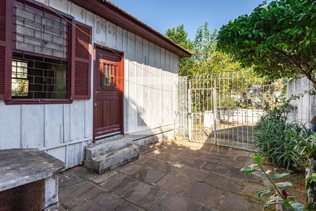 Casa à venda com 260m², 2 quartos e 2 vagas