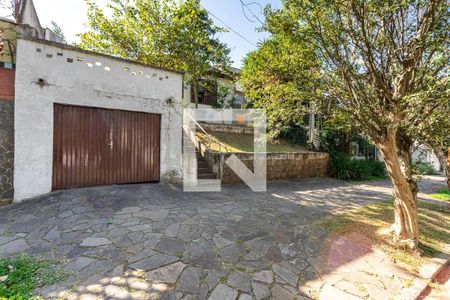 Casa à venda com 260m², 2 quartos e 2 vagas