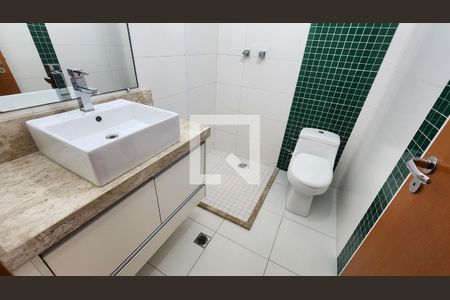 Apartamento para alugar com 93m², 2 quartos e 2 vagas Apartamento para alugar com 93m², 2 quartos e 2 vagasBanheiro da Suíte 1