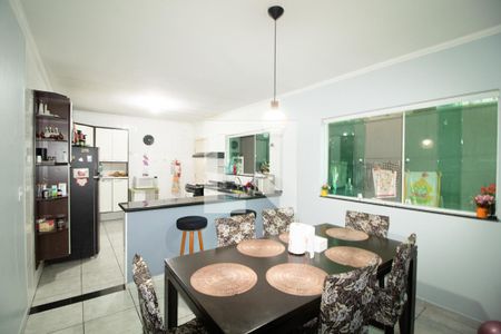 Casa à venda com 124m², 3 quartos e 2 vagasCopa