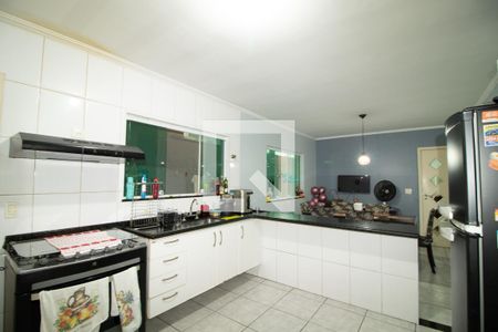 Casa à venda com 124m², 3 quartos e 2 vagasCozinha