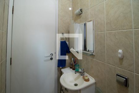 Casa à venda com 124m², 3 quartos e 2 vagasBanheiro