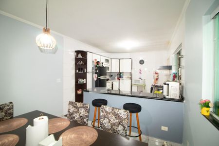 Casa à venda com 124m², 3 quartos e 2 vagasCopa