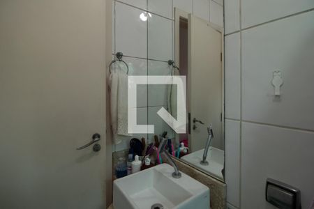 Casa à venda com 124m², 3 quartos e 2 vagasBanheiro da Suíte 1