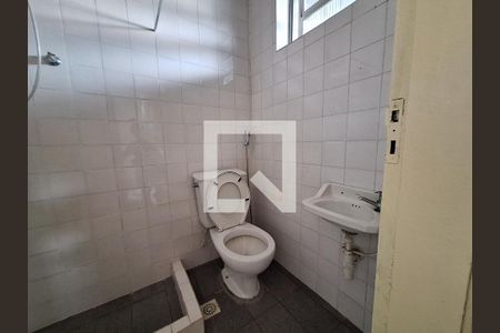 Banheiro de apartamento para alugar com 1 quarto, 35m² em Laranjeiras, Rio de Janeiro