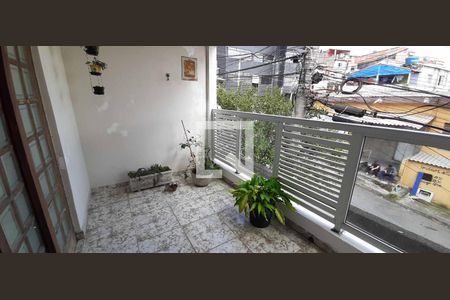 Sacada de casa à venda com 3 quartos, 160m² em Veloso, Osasco