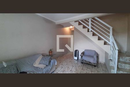 Sala de casa à venda com 3 quartos, 160m² em Veloso, Osasco