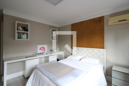 Casa à venda com 700m², 4 quartos e 5 vagasSuíte 2