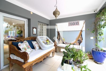 Casa à venda com 700m², 4 quartos e 5 vagasQuintal