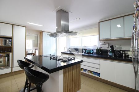 Casa à venda com 700m², 4 quartos e 5 vagasCozinha