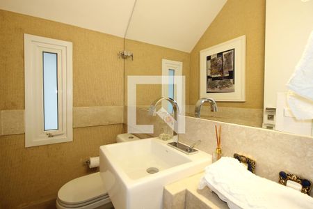 Casa à venda com 700m², 4 quartos e 5 vagasLavabo